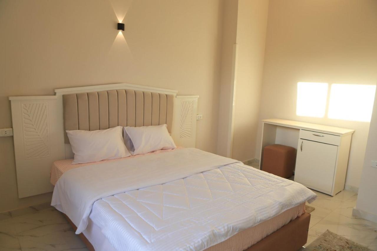 לוקסור Royal Nile Villas - Pool View Apartment 2 מראה חיצוני תמונה
