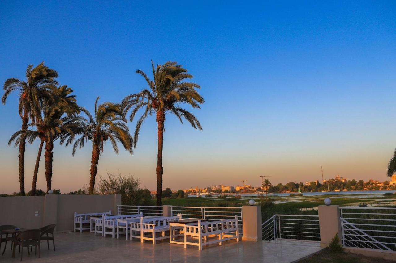 לוקסור Royal Nile Villas - Pool View Apartment 2 מראה חיצוני תמונה
