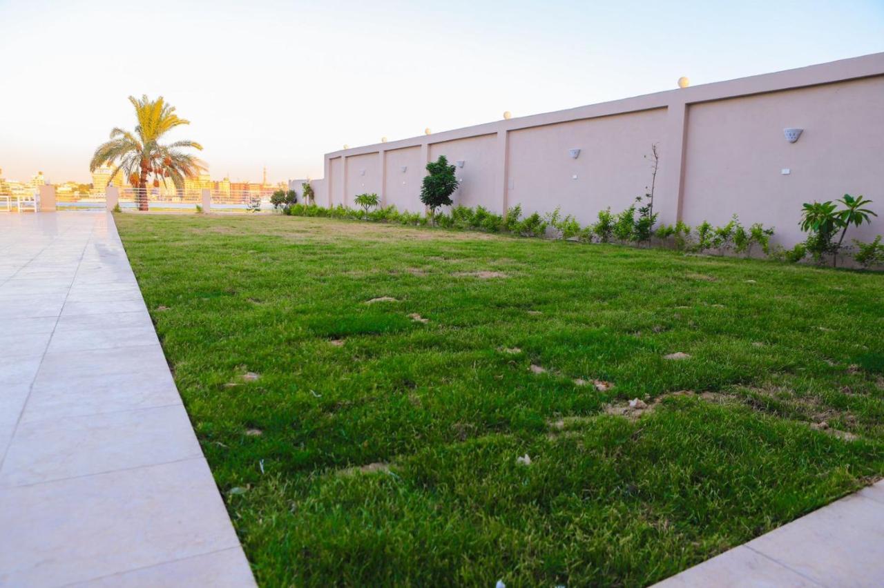 לוקסור Royal Nile Villas - Pool View Apartment 2 מראה חיצוני תמונה