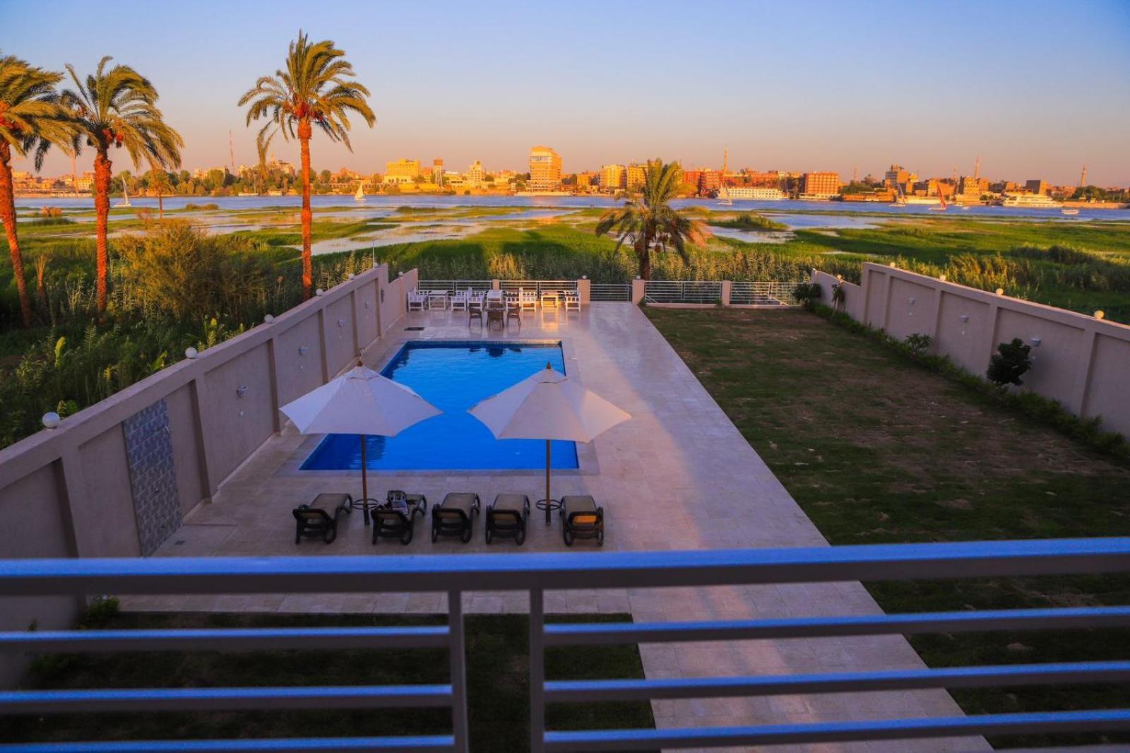 לוקסור Royal Nile Villas - Pool View Apartment 2 מראה חיצוני תמונה
